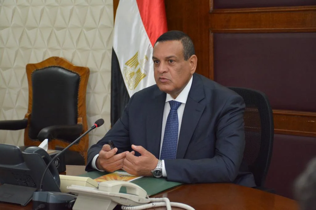 وزير التنمية المحلية يوجه برفع مستوى الاستعداد لمواجهة التقلبات الجوية وزير التنمية المحلية يوجه برفع مستوى الاستعداد لمواجهة التقلبات الجوية