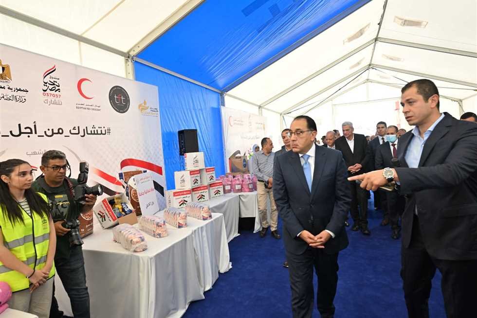 مدبولي يعلن عن دعم استثنائي: مصر تبعث بأضخم قافلة إنسانية لأهل غزة مدبولي يعلن عن دعم استثنائي: مصر تبعث بأضخم قافلة إنسانية لأهل غزة