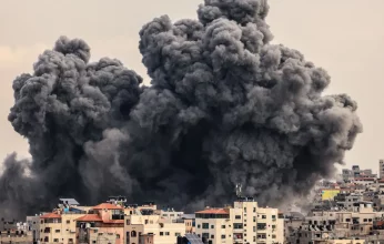 غزة تتأرجح على حافة الكارثة: القصف مستمر وسط تعثر الاتصالات