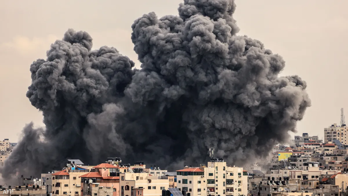 غزة تتأرجح على حافة الكارثة: القصف مستمر وسط تعثر الاتصالات غزة تتأرجح على حافة الكارثة: القصف مستمر وسط تعثر الاتصالات
