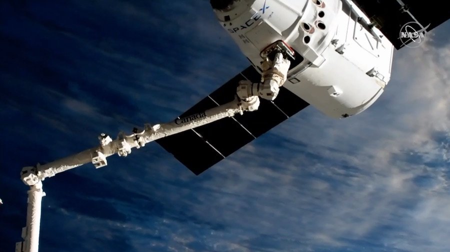 SpaceX Dragon تصل بنجاح إلى محطة الفضاء الدولية: إمدادات حيوية وعلمية تعزز رحلة رواد الفضاء SpaceX Dragon تصل بنجاح إلى محطة الفضاء الدولية: إمدادات حيوية وعلمية تعزز رحلة رواد الفضاء