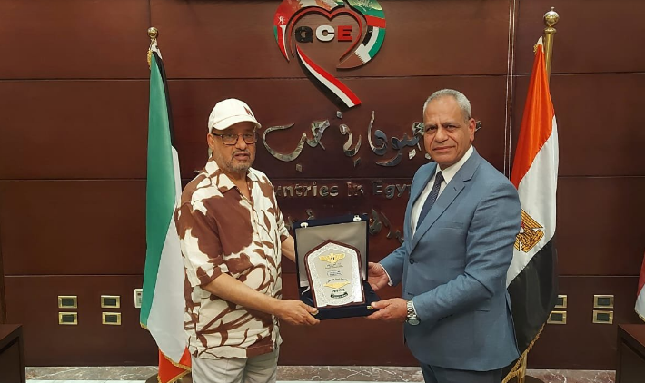 تكريم الدكتور يوسف العميري وشراكة ناجحة بين "خليجيون في حب مصر" والأكاديمية المصرية للطيران المدني تكريم الدكتور يوسف العميري وشراكة ناجحة بين "خليجيون في حب مصر" والأكاديمية المصرية للطيران المدني