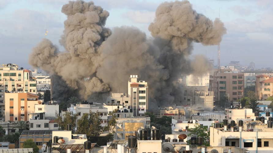 غارة إسرائيلية تحصد 13 شهيدًا في خان يونس: يوم مُظلم يُضاف إلى قائمة الأحداث الأليمة غارة إسرائيلية تحصد 13 شهيدًا في خان يونس: يوم مُظلم يُضاف إلى قائمة الأحداث الأليمة
