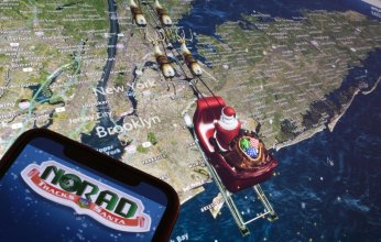 شاهد| الجيش الأميركي يراقب «سانتا كلوز» في سماء غزة