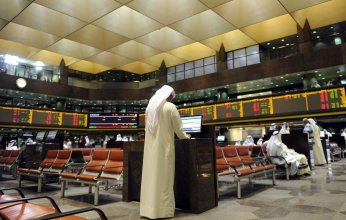 صعود «الكويتية» وهبوط جماعي لبورصات الخليج