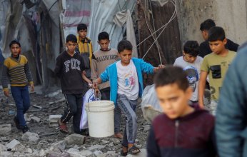 «النزوح إلى الموت في خان يونس».. شاهد عيان يتحدث لـ«خليجيون» من قلب الحصار الإسرائيلي