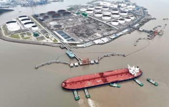 أسعار النفط تتكبد خسائر جديدة.. خام برنت بـ73.2 دولار