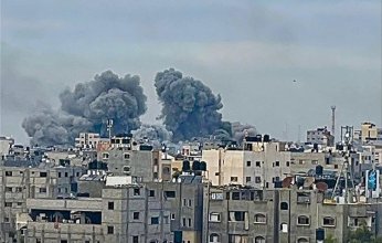 غارات إسرائيلية تهز غزة: 14 شهيداً وعشرات الجرحى خلال ساعتين من انتهاء الهدنة