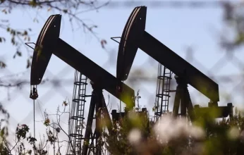 النفط يتجه لزيادة أسبوعية طفيفة مع ترقب «أوبك بلس»