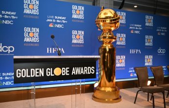 هل تتوج «باربي» بجائزة «غولدن غلوب»؟