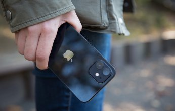 شركة عالمية تحذر مستخدمي آيفون من ثغرة خطيرة