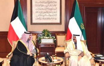 أمير الكويت يستقبل وزير الدولة السعودي تركي بن محمد