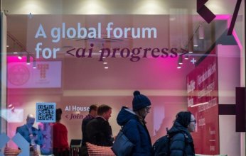 الذكاء الاصطناعي يهدد صناديق الاقتراع في 60 دولة