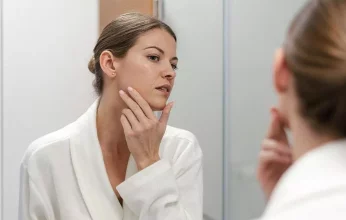 طرق طبيعية للتخلص من تصبغات البشرة والبقع الداكنة