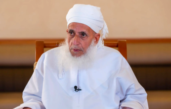 مفتي عمان: العدوان الغاشم لن يفت في عضد الشعب اليمني المجاهد