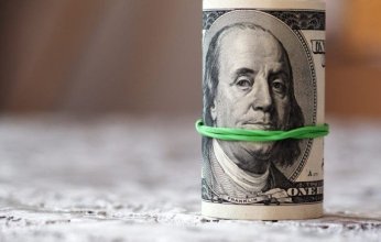 سعر الدولار في السوق السوداء بعد التعويم بمصر