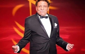 عمر متولي: عادل إمام يتمتع بصحة جيدة ولكنه اعتزل الفن نهائيًا
