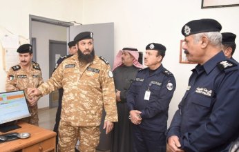 «استعدوا لكل من تسول له نفسه».. وكيل الداخلية الكويتية يتفقد مركز أم سديرة الحدودي