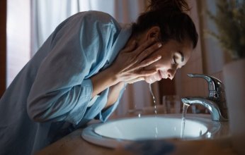 أفضل روتين للعناية بالبشرة في الليل