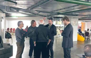 شاهد.. بوريل يختبئ بملجأ في كييف جراء قصف روسي