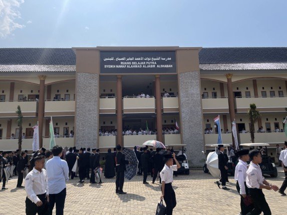 من مجمع الشيخ نواف الأحمد الجابر الصباح التعليمي.