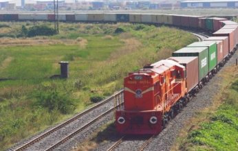 مشهد هوليوود.. قطار يقطع مسافة 80 كم بدون سائق