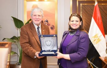 وزيرة مصرية: تذاكر طيران مخفضة وأراض ووحدات سكنية مميزة للمغتربين