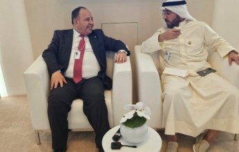 مصر تدعو المستثمرين الكويتيين إلى الاستفادة من المنطقة الاقتصادية بقناة السويس