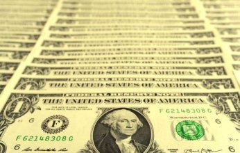 مصر: هبوط جديد في سعر الدولار بالسوق السوداء.. خبير يوضح الأسباب