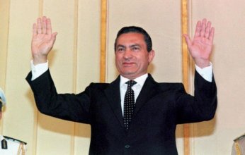 علاء مبارك يغرد في ذكرى رحيل الرئيس المصري.. وساويرس: «آمين»