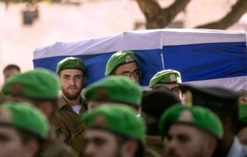 تحذير أبوعبيدة يتحقق.. سقوط أسرى في قصف إسرائيلي على غزة