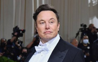 10 آلاف دولار لكل مشترك.. قصة هدية إيلون ماسك