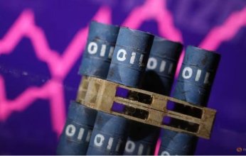 أسعار النفط العالمية إلى تراجع: مخاوف من الالتزام بتخفيضات «أوبك بلس»