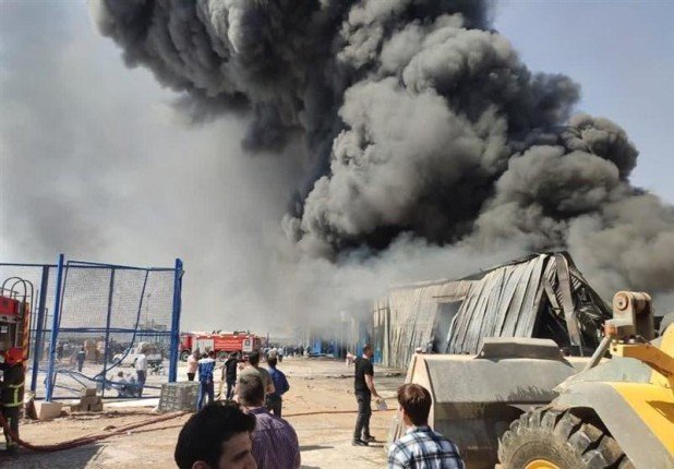 الإعلام يؤكد قتلي وجرحي وانفجار.. والدولة تنفي.. ماذا حدث في بندر عباس الإيرانية؟ الإعلام يؤكد قتلي وجرحي وانفجار.. والدولة تنفي.. ماذا حدث في بندر عباس الإيرانية؟