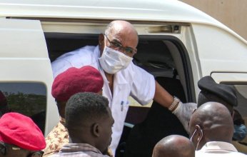 تفاصيل هروب عمر البشير.. السودانيون يبحثون عن «الرئيس السجين»