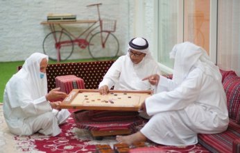 كبار السن الأكثر سعادة في الإمارات.. لـ5 أسباب