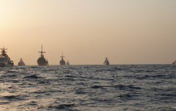 سفن حربية روسية تقتحم البحر الأحمر