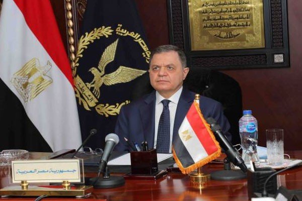 مصر تقرر ترحيل سيدتين سوريتين «لأسباب تتعلق بالصالح العام».. ما القصة؟ مصر تقرر ترحيل سيدتين سوريتين «لأسباب تتعلق بالصالح العام».. ما القصة؟
