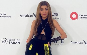 سارة العيدان تستفز الفلسطينيين بفستان يحمل أسماء إسرائيليين