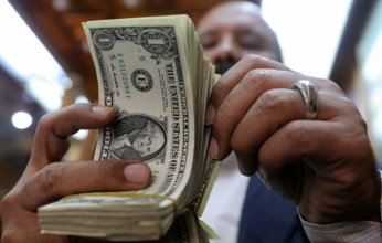 ارتفاع سعر صرف الدولار فى البنوك المصرية منتصف تعاملات اليوم
