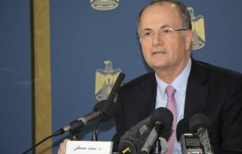 رئيس الوزراء الفلسطيني يبحث مع وزير الخارجية السعودي التطورات الأخيرة في المنطقة