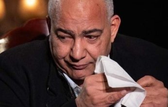 بيومي فؤاد يبكي ويروي تفاصيل خلافه مع محمد سلام