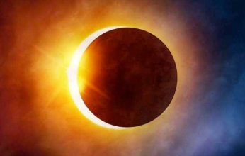 هل يؤثر كسوف الشمس الكلي على رؤية هلال عيد الفطر؟