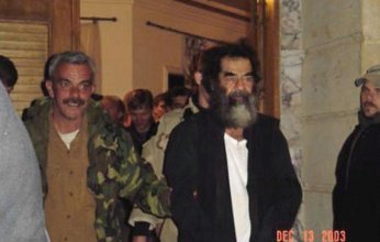 دبلوماسي روسي يكشف كواليس «فبركة»فيديو اعتقال صدام حسين.. وبكم باعه الأكراد للأميركان؟