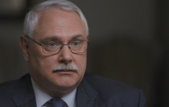 مسؤول استخبارات أميركي سابق يرصد «مفارقة» إيرانية