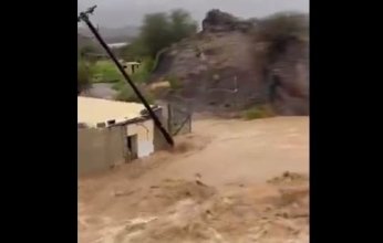 بعد سلطنة عمان.. منخفض جوي يستنفر الإمارات (فيديو)