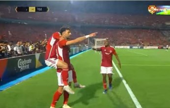 «الأحمر» في نهائي أفريقيا.. شاهد أهداف مباراة الأهلى ومازيمبي