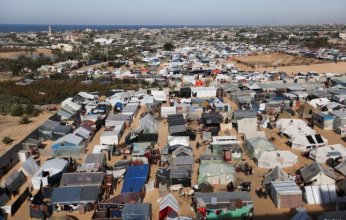 موجة الحر تخنق نازحي غزة.. خيام كالأفران وأوبئة في الفراش