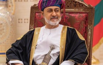 خليجيون| هل تسحب سلطنة عمان البساط من تحت أقدام تميم قطر؟