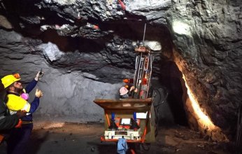 جبال ذهب وكنز بـ 2.5 تريليون دولار.. ماذا يحدث في السعودية؟